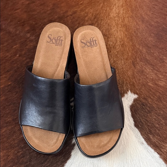 Sofft Black Leather Mules - Picture 2 of 2